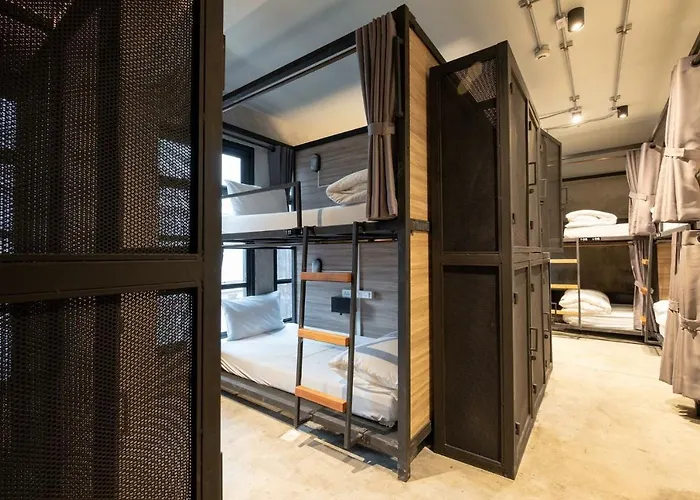 Bed Station Khaosan
