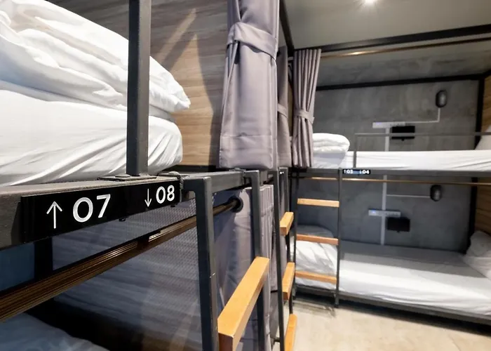 Bed Station Khaosan